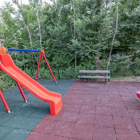 Holiday home Kuca Za Odmor Sara With Heated Pool Privlaka (Zadar)