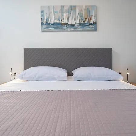 Kuca Za Odmor Sara With Heated Pool Holiday home