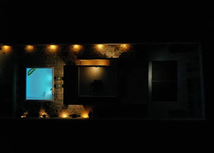 House Sara With Heated Pool *