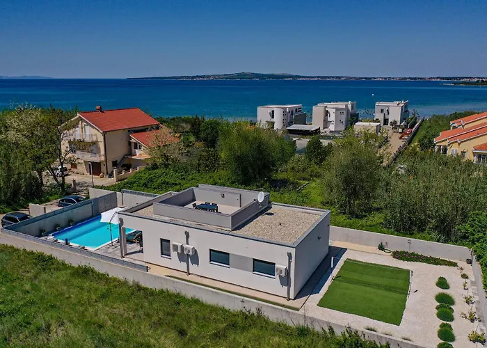 Feriehus House Sara With Heated Pool Privlaka (Zadar)