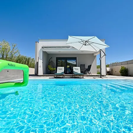 Holiday home House Sara With Heated Pool