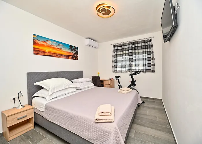 House Sara With Heated Pool Casa vacanze Privlaka (Zadar)